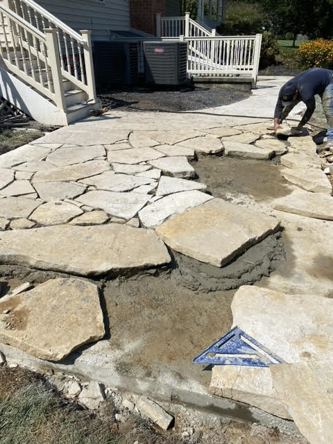 natural-flagstone-patio